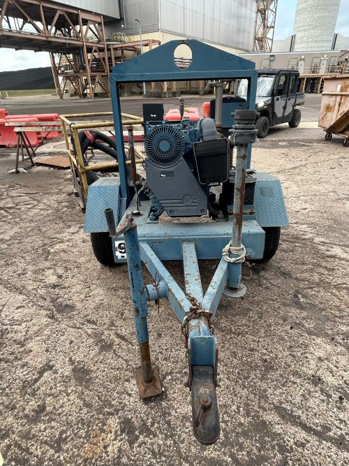 2008 Thompson Water Pump Trailer - Image 4